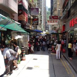 香港で仮装パーティーのcostumeを買うには？